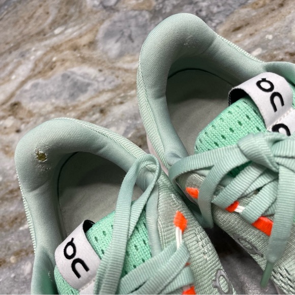 ON Running Cloudsurfer Mens Size 10 Creek/White - Picture 13 of 14